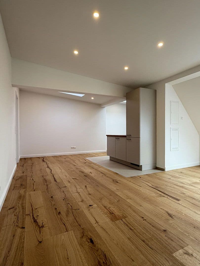 Pronájem bytu 3+1 70 m², Ebersstraße 58, Berlin, Berlín Pronájem bytu 3+1 70 m², Ebersstraße 58, Berlin, Berlín