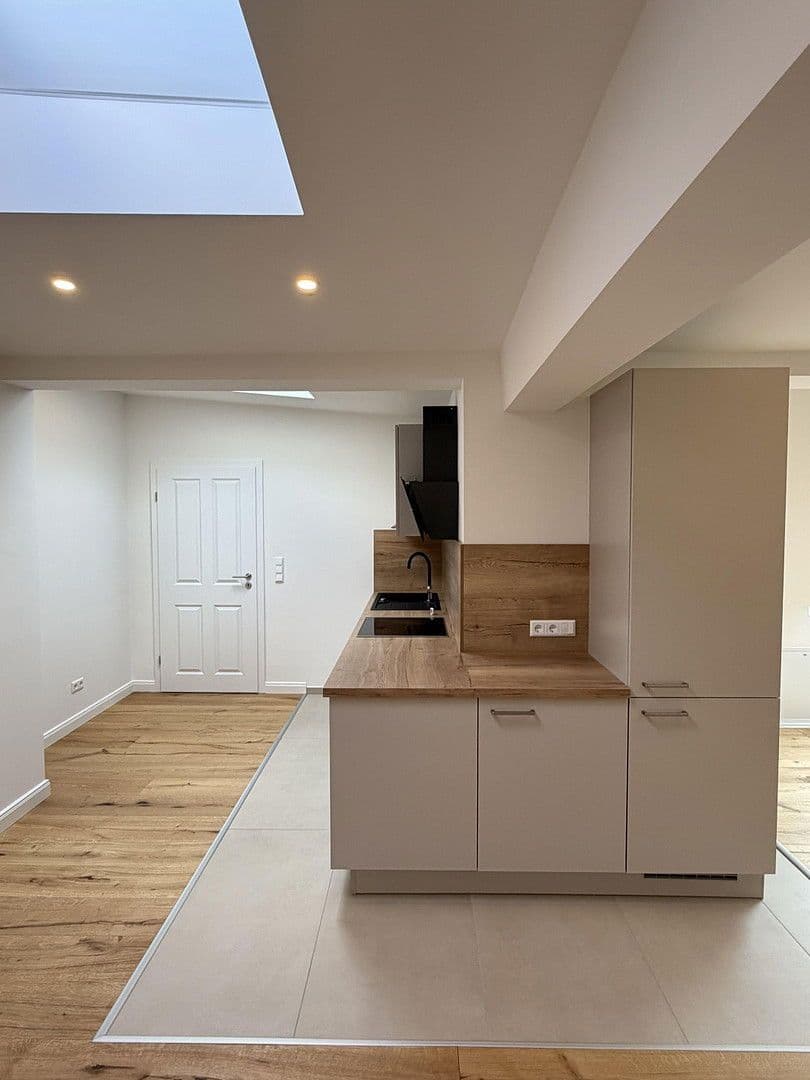 Pronájem bytu 3+1 70 m², Ebersstraße 58, Berlin, Berlín Pronájem bytu 3+1 70 m², Ebersstraße 58, Berlin, Berlín