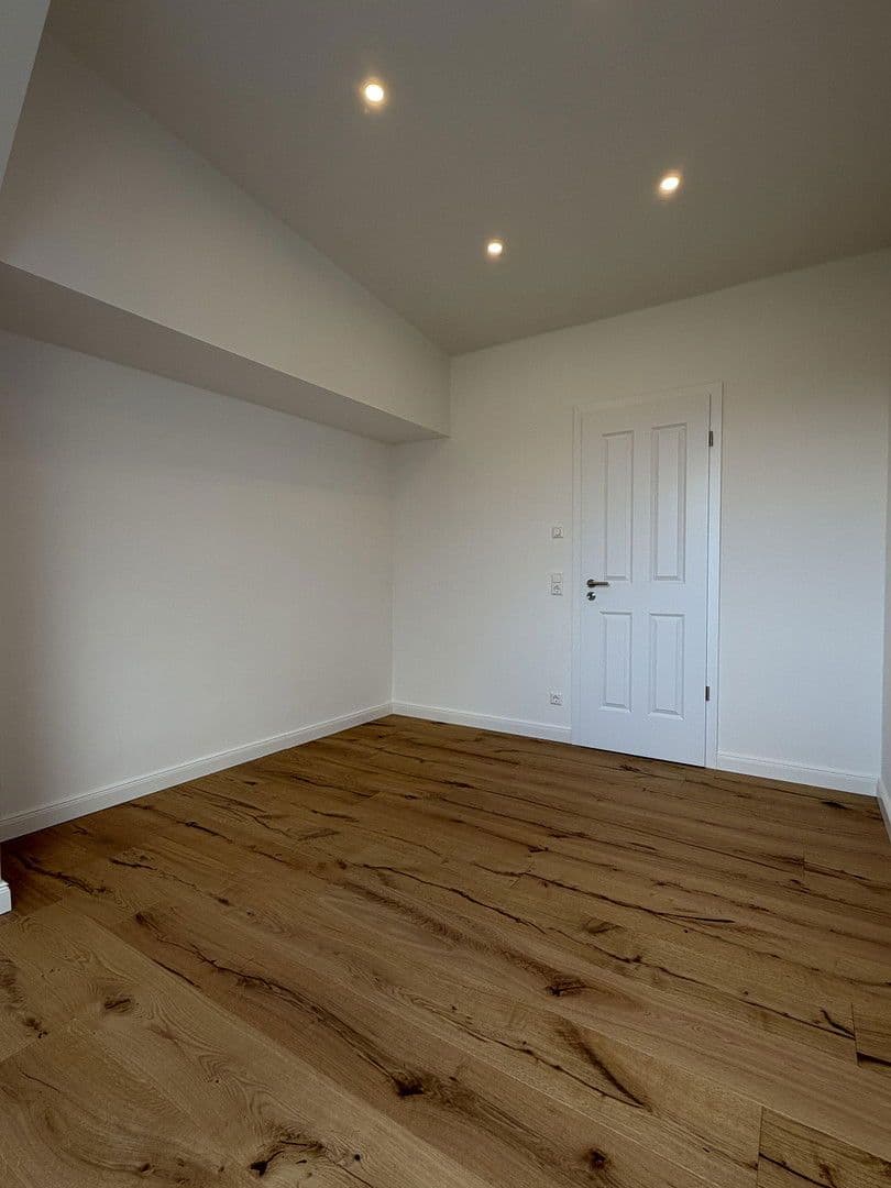 Pronájem bytu 3+1 70 m², Ebersstraße 58, Berlin, Berlín Pronájem bytu 3+1 70 m², Ebersstraße 58, Berlin, Berlín