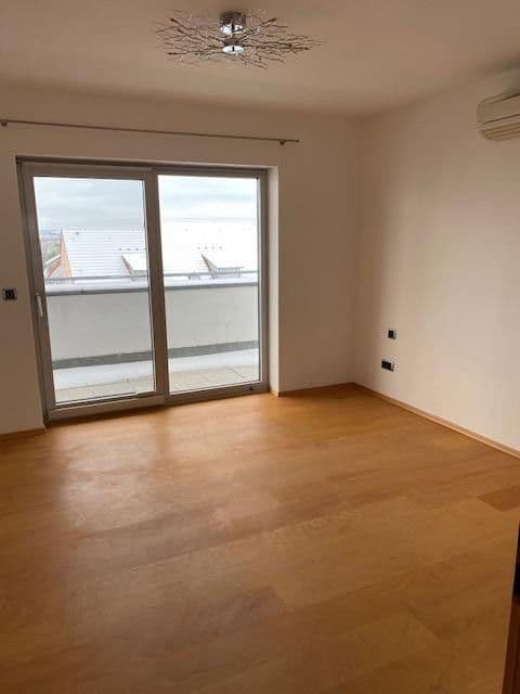 Prodej bytu 5+1 229 m², Bad Windsheim, Bavorsko Prodej bytu 5+1 229 m², Bad Windsheim, Bavorsko