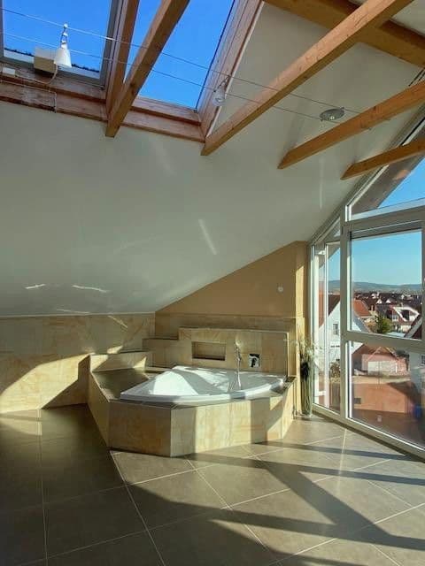 Prodej bytu 5+1 229 m², Bad Windsheim, Bavorsko Prodej bytu 5+1 229 m², Bad Windsheim, Bavorsko