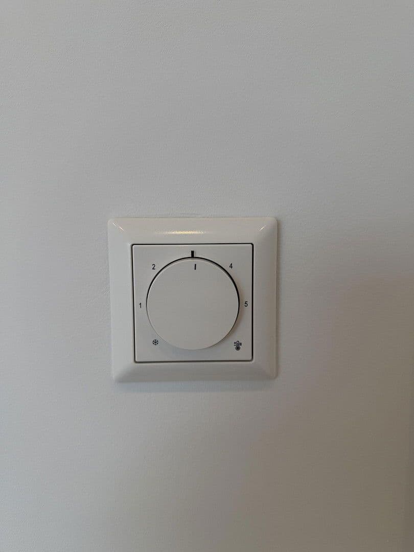 Pronájem bytu 3+1 75 m², Ebersstraße 58, Berlin, Berlín Pronájem bytu 3+1 75 m², Ebersstraße 58, Berlin, Berlín