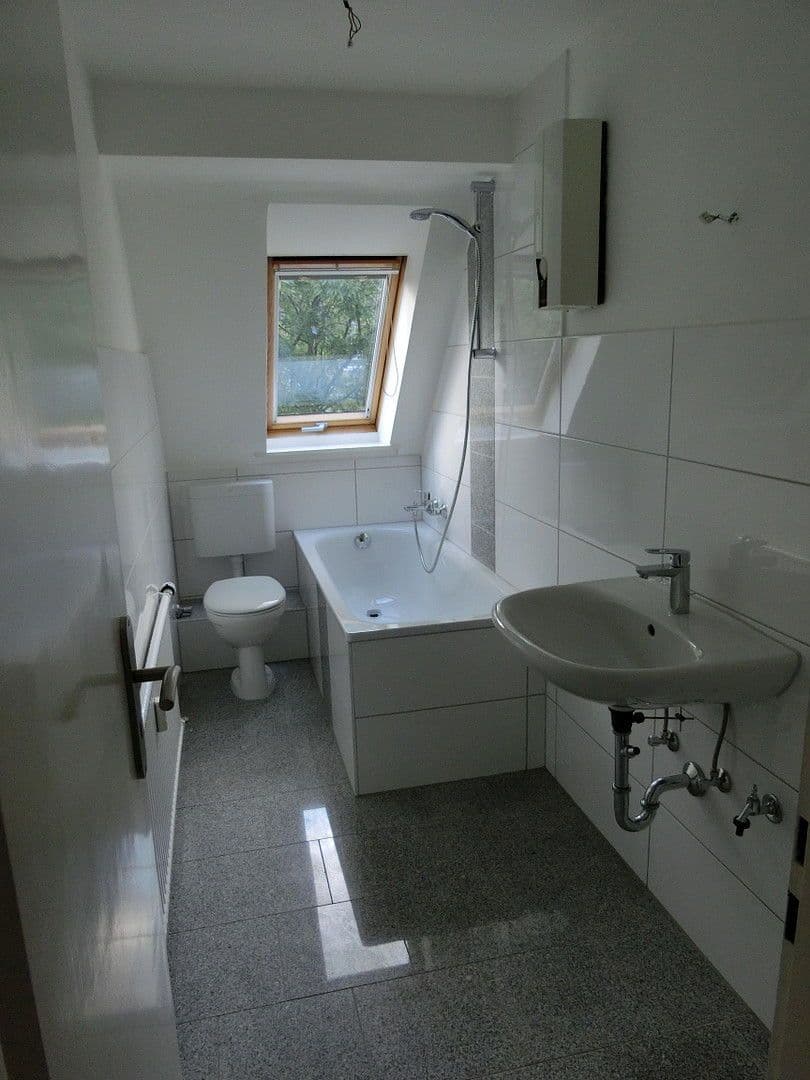 Pronájem bytu 2+1 44 m², Waldthausenstraße 41, Essen, Severní Porýní-Vestfálsko Pronájem bytu 2+1 44 m², Waldthausenstraße 41, Essen, Severní Porýní-Vestfálsko