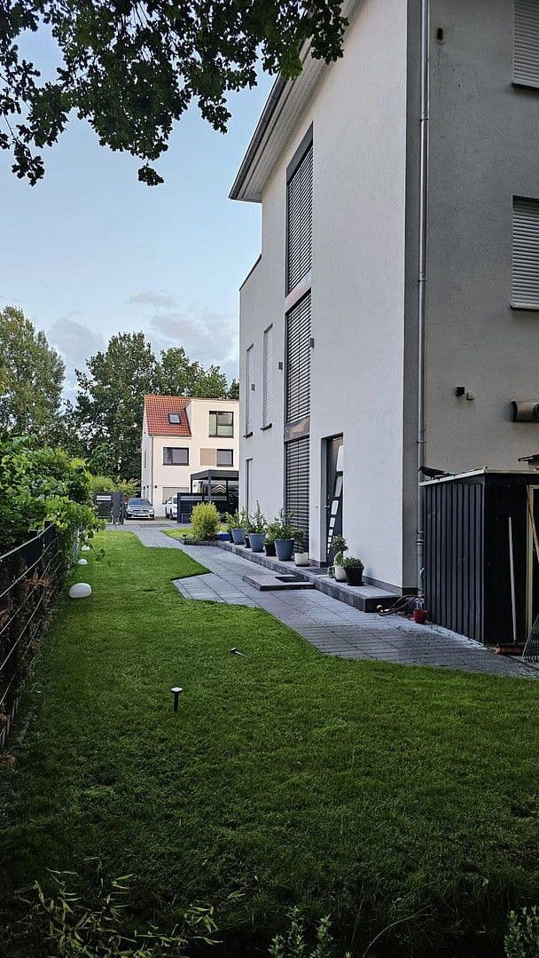 Prodej domu 163 m², pozemek 399 m², Hamburg, Hamburg Prodej domu 163 m², pozemek 399 m², Hamburg, Hamburg