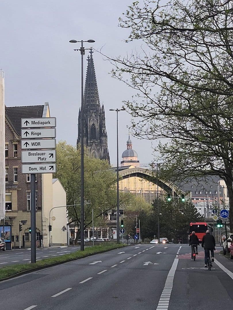 Pronájem bytu 2+1 26 m², Köln, Severní Porýní-Vestfálsko Pronájem bytu 2+1 26 m², Köln, Severní Porýní-Vestfálsko