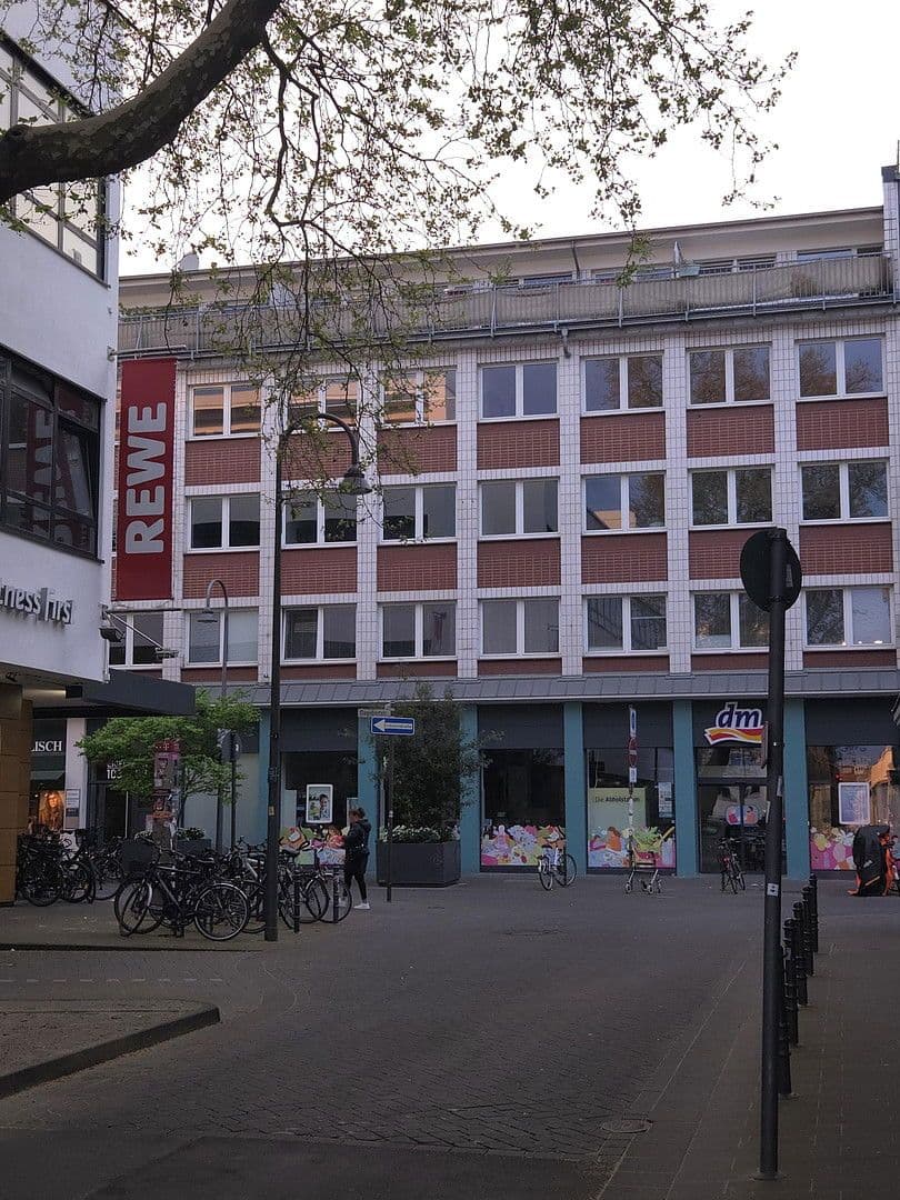 Pronájem bytu 2+1 26 m², Köln, Severní Porýní-Vestfálsko Pronájem bytu 2+1 26 m², Köln, Severní Porýní-Vestfálsko