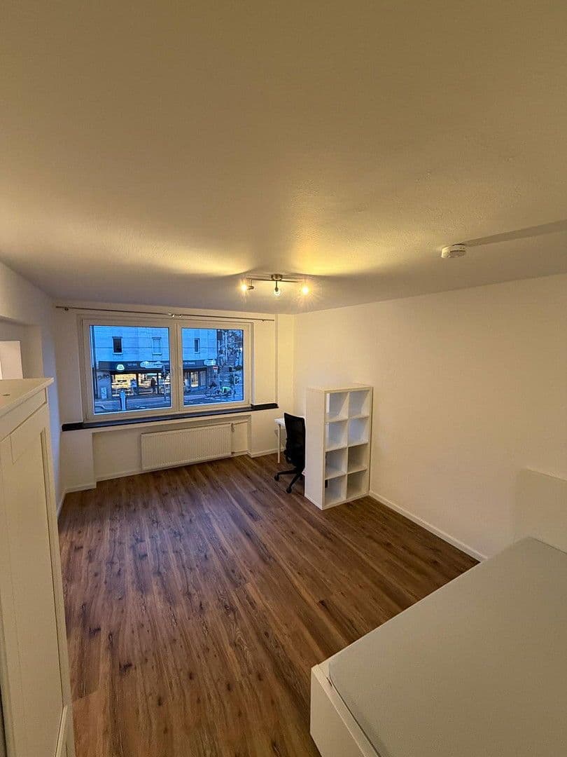 Pronájem bytu 1+1 33 m², Kölner Landstraße, Düsseldorf, Severní Porýní-Vestfálsko Pronájem bytu 1+1 33 m², Kölner Landstraße, Düsseldorf, Severní Porýní-Vestfálsko