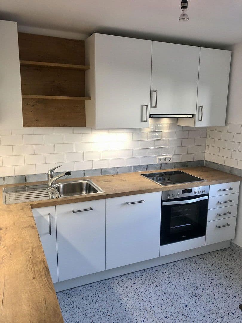 Pronájem bytu 3+1 75 m², Landshut, Bavorsko Pronájem bytu 3+1 75 m², Landshut, Bavorsko