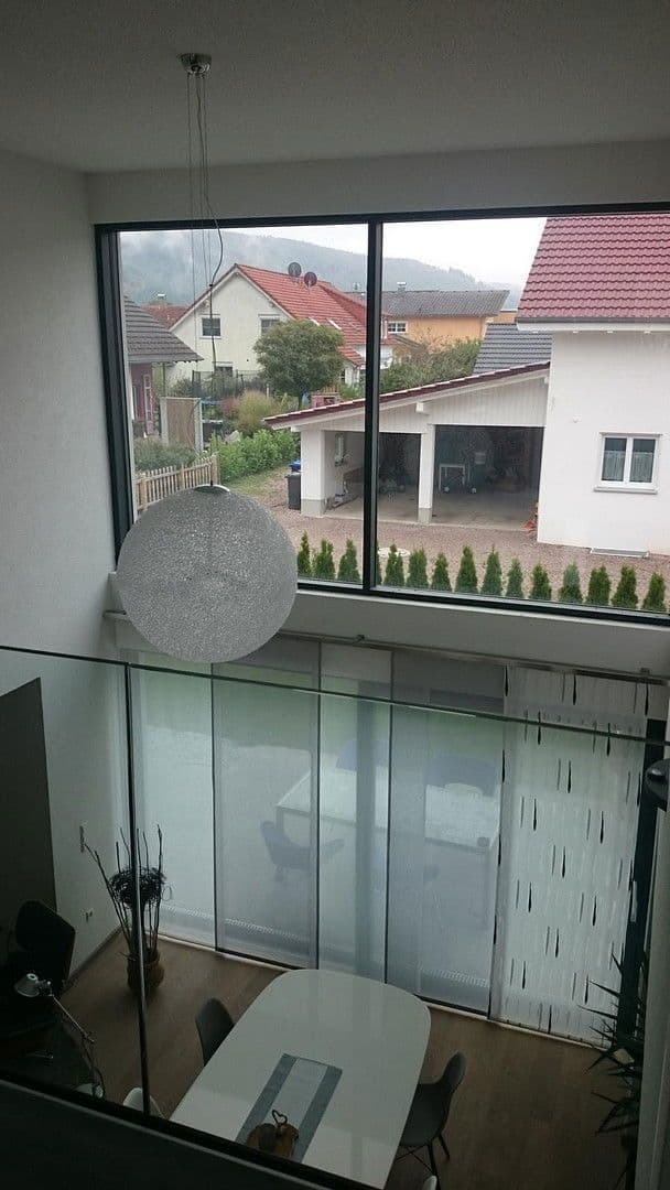 Prodej domu 220 m², pozemek 600 m², Kleines Wiesental, Bádensko-Württembersko Prodej domu 220 m², pozemek 600 m², Kleines Wiesental, Bádensko-Württembersko