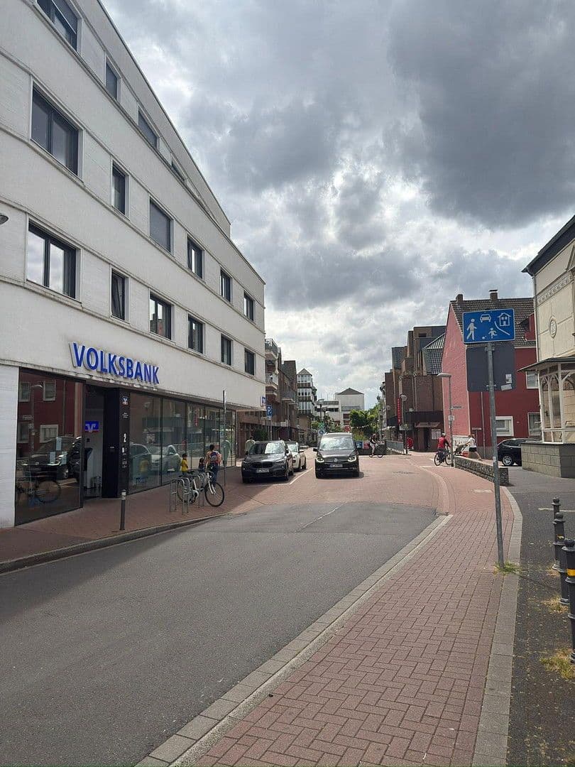 Pronájem nebytového prostoru 650 m², Am Kronengarten 1-7, Hilden, Severní Porýní-Vestfálsko Pronájem nebytového prostoru 650 m², Am Kronengarten 1-7, Hilden, Severní Porýní-Vestfálsko