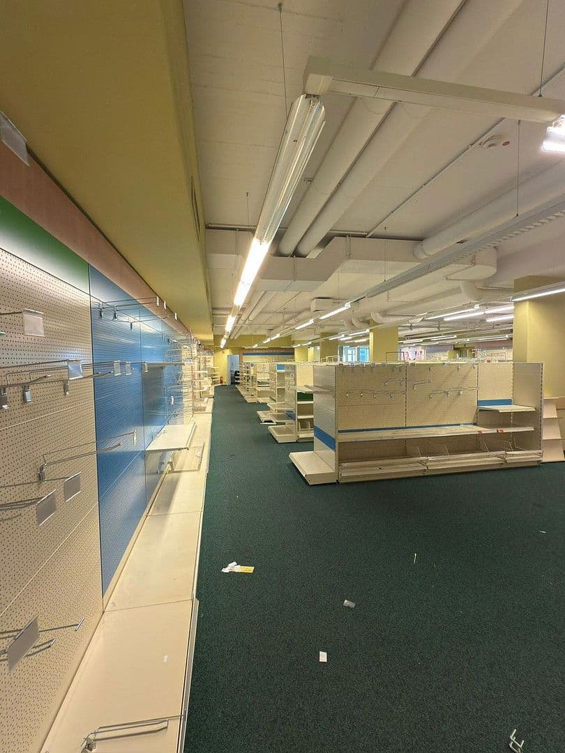 Pronájem nebytového prostoru 650 m², Am Kronengarten 1-7, Hilden, Severní Porýní-Vestfálsko Pronájem nebytového prostoru 650 m², Am Kronengarten 1-7, Hilden, Severní Porýní-Vestfálsko