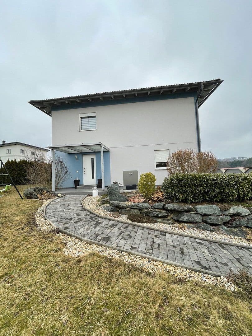 Prodej domu 154 m², pozemek 1.000 m², Sonnenweg 3, Wiesfleck, Hradsko Prodej domu 154 m², pozemek 1.000 m², Sonnenweg 3, Wiesfleck, Hradsko