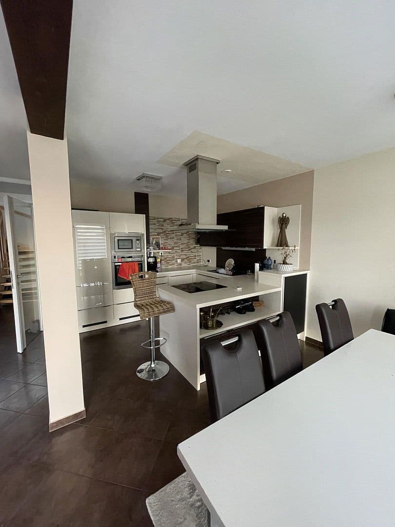 Prodej domu 154 m², pozemek 1.000 m², Sonnenweg 3, Wiesfleck, Hradsko Prodej domu 154 m², pozemek 1.000 m², Sonnenweg 3, Wiesfleck, Hradsko