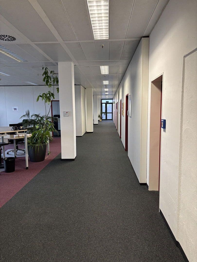 Pronájem kanceláře 510 m², Zitadellenweg 28a, , Berlin, Berlin, Berlín Pronájem kanceláře 510 m², Zitadellenweg 28a, , Berlin, Berlin, Berlín