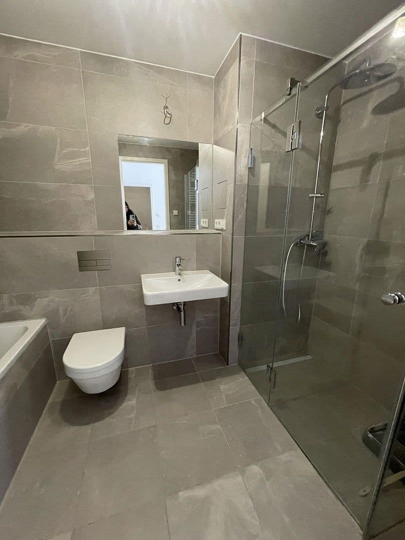 Pronájem bytu 2+1 54 m², Wilhelm-Caspar-Wegely-Platz 4, Berlin, Berlín Pronájem bytu 2+1 54 m², Wilhelm-Caspar-Wegely-Platz 4, Berlin, Berlín