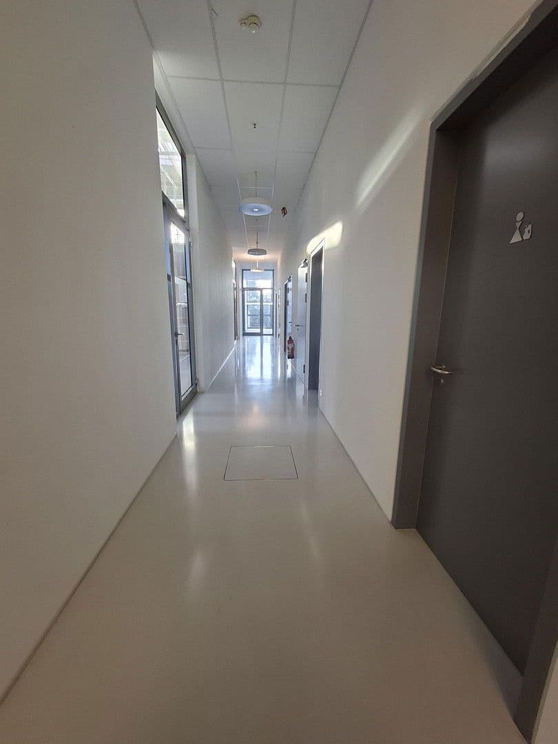 Pronájem kanceláře 371 m², Weil am Rhein, Bádensko-Württembersko Pronájem kanceláře 371 m², Weil am Rhein, Bádensko-Württembersko