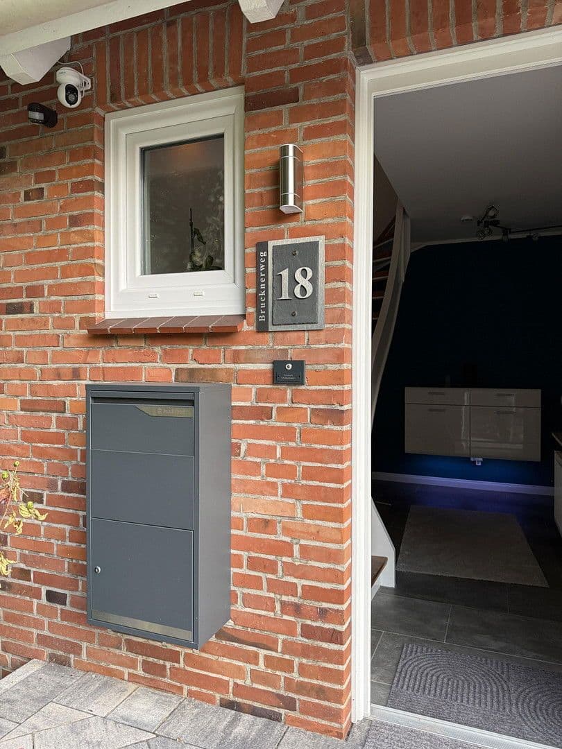 Prodej domu 125 m², pozemek 718 m², Neumünster, Šlesvicko-Holštýnsko Prodej domu 125 m², pozemek 718 m², Neumünster, Šlesvicko-Holštýnsko