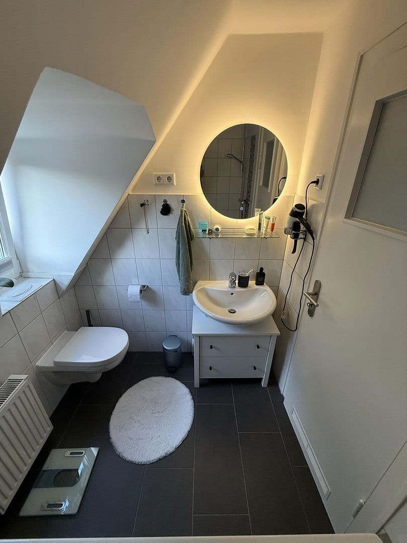 Prodej domu 125 m², pozemek 718 m², Neumünster, Šlesvicko-Holštýnsko Prodej domu 125 m², pozemek 718 m², Neumünster, Šlesvicko-Holštýnsko