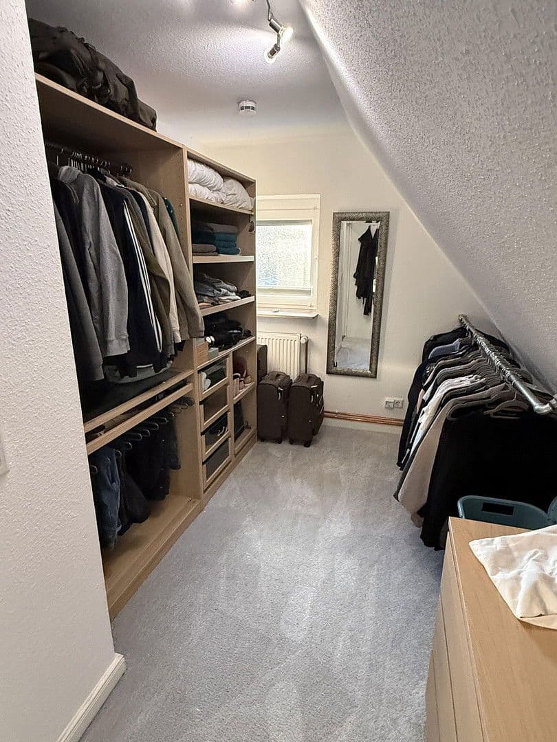 Prodej domu 125 m², pozemek 718 m², Neumünster, Šlesvicko-Holštýnsko Prodej domu 125 m², pozemek 718 m², Neumünster, Šlesvicko-Holštýnsko