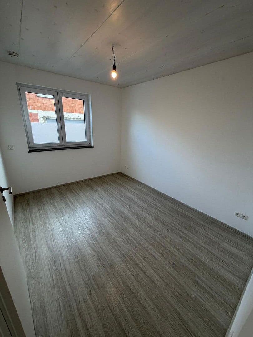 Prodej bytu 3+kk 90 m², Biebesheim am Rhein, Hessen Prodej bytu 3+kk 90 m², Biebesheim am Rhein, Hessen