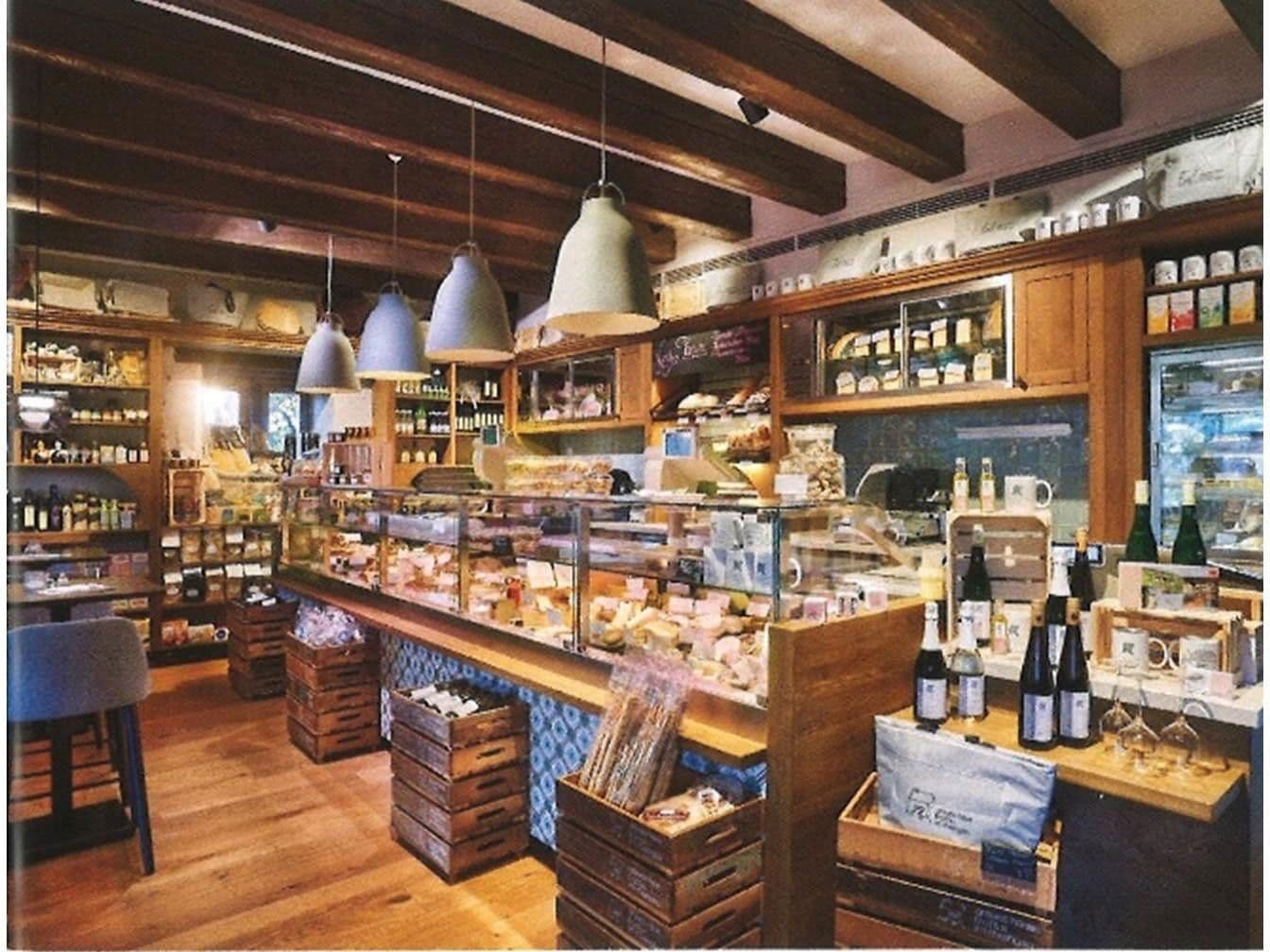 Prodej domu 360 m², pozemek 954 m², Graugasse 8, Oestrich-Winkel, Hessen Prodej domu 360 m², pozemek 954 m², Graugasse 8, Oestrich-Winkel, Hessen