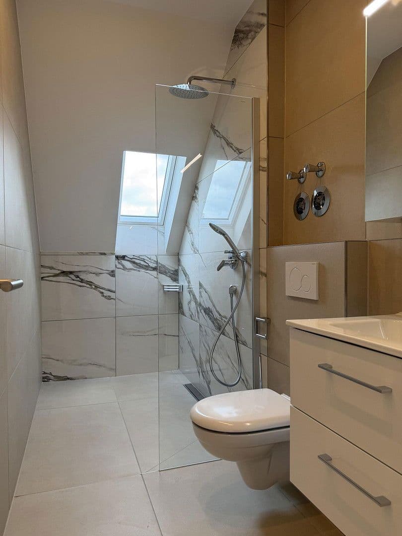 Pronájem bytu 2+1 48 m², Ebersstraße 58, Berlin, Berlín Pronájem bytu 2+1 48 m², Ebersstraße 58, Berlin, Berlín