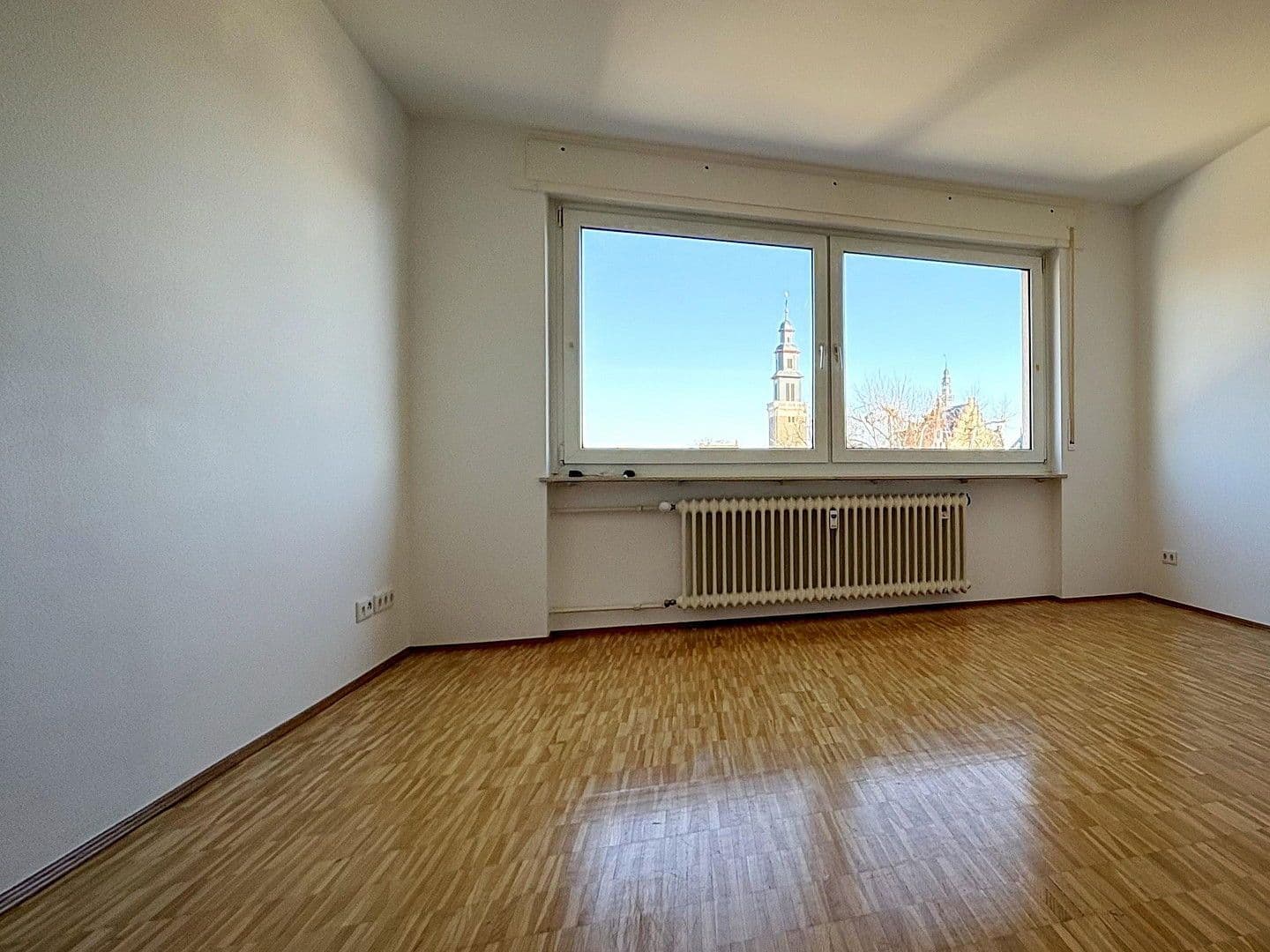 Pronájem bytu 2+1 48 m², Frankfurt, Hessen Pronájem bytu 2+1 48 m², Frankfurt, Hessen