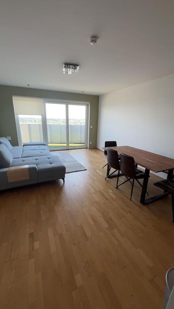 Pronájem bytu 2+1 60 m², Seyringerstraße 5, Floridsdorf, Wien Pronájem bytu 2+1 60 m², Seyringerstraße 5, Floridsdorf, Wien