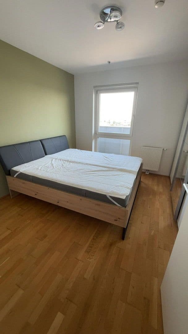 Pronájem bytu 2+1 60 m², Seyringerstraße 5, Floridsdorf, Wien Pronájem bytu 2+1 60 m², Seyringerstraße 5, Floridsdorf, Wien