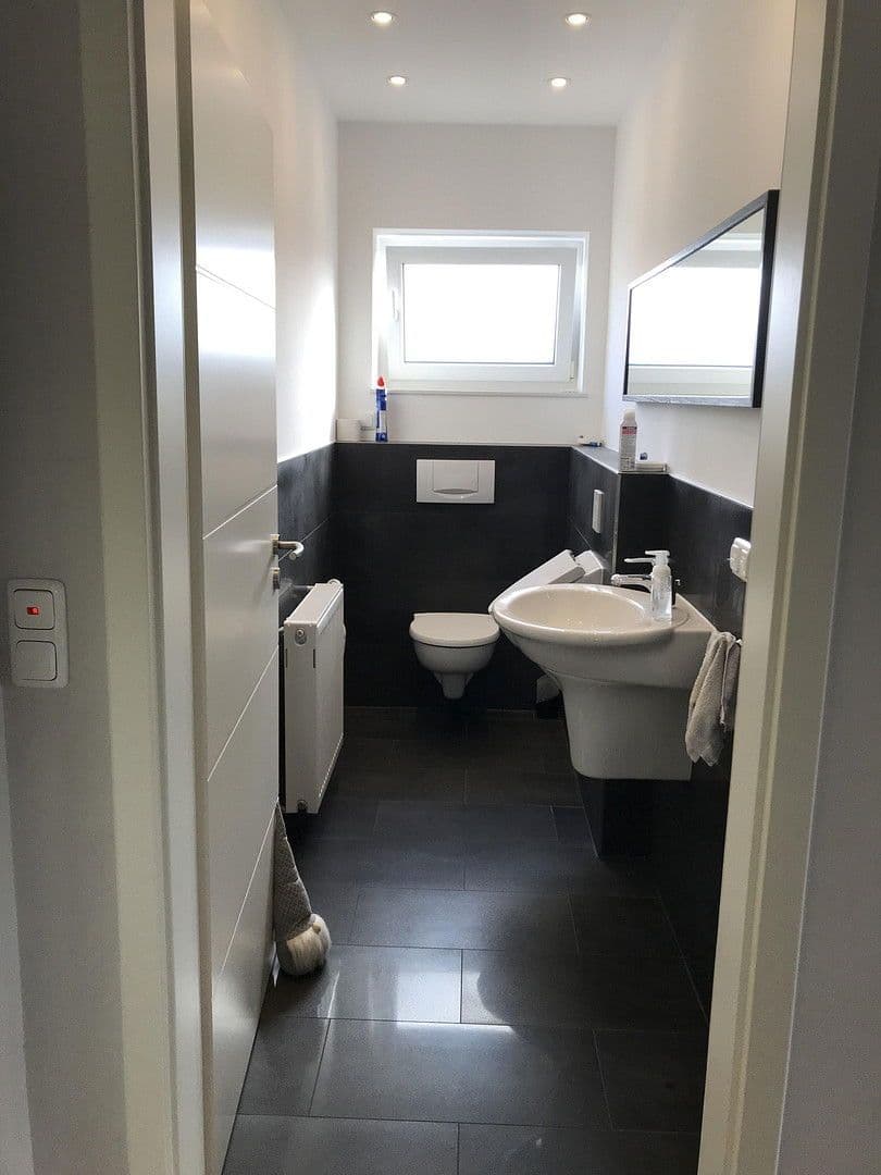 Prodej domu 300 m², pozemek 458 m², Groß-Zimmern, Hessen Prodej domu 300 m², pozemek 458 m², Groß-Zimmern, Hessen