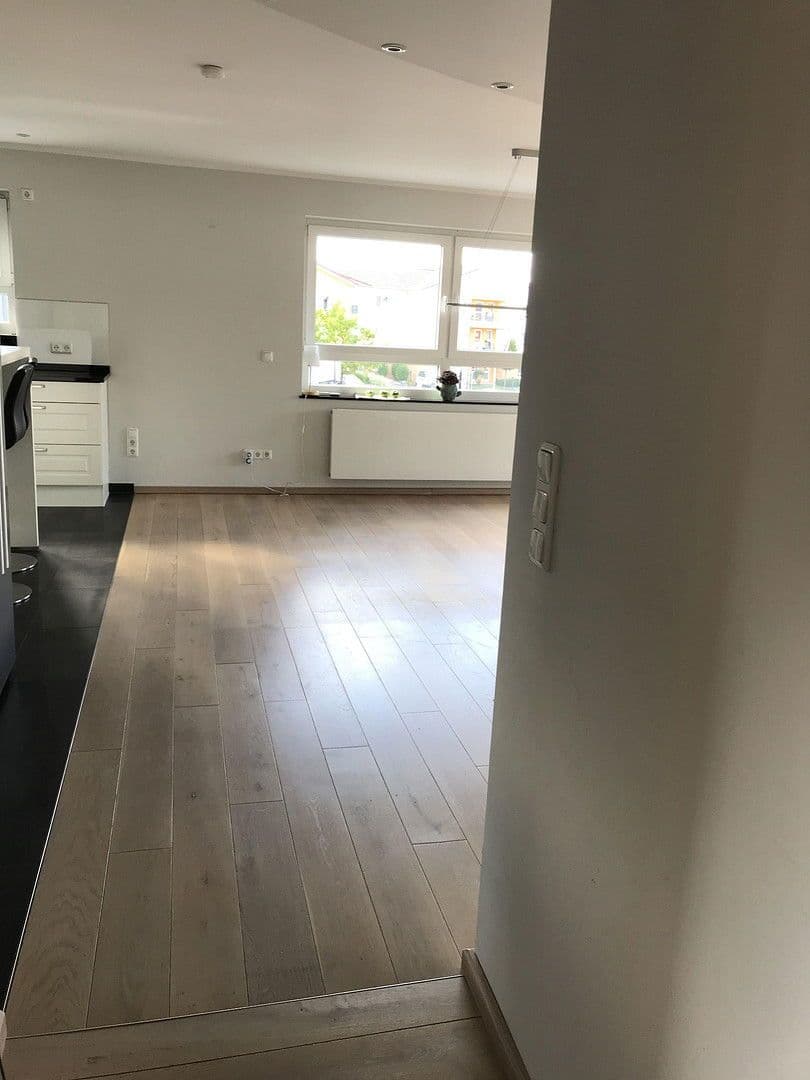 Prodej domu 300 m², pozemek 458 m², Groß-Zimmern, Hessen Prodej domu 300 m², pozemek 458 m², Groß-Zimmern, Hessen