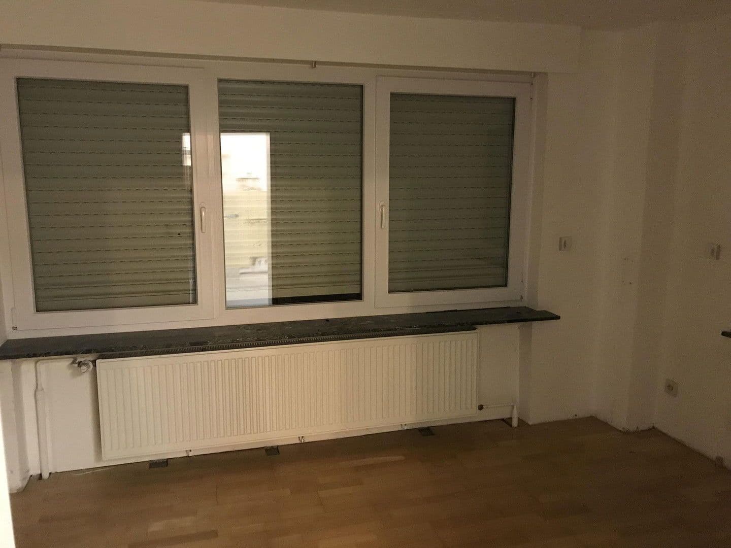 Prodej domu 300 m², pozemek 458 m², Groß-Zimmern, Hessen Prodej domu 300 m², pozemek 458 m², Groß-Zimmern, Hessen