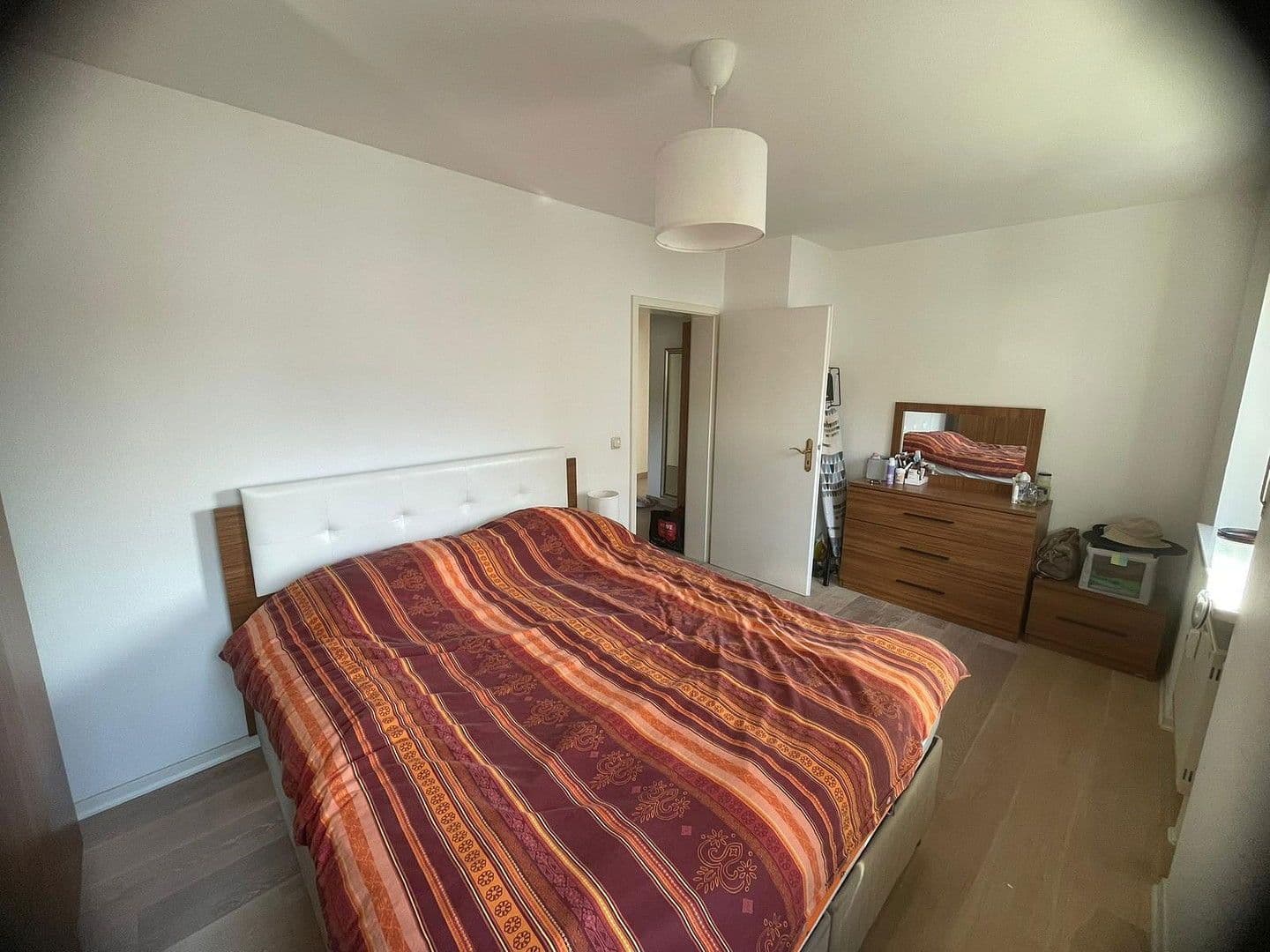 Pronájem bytu 3+1 75 m², Polkostr.38a, München, Bavorsko Pronájem bytu 3+1 75 m², Polkostr.38a, München, Bavorsko