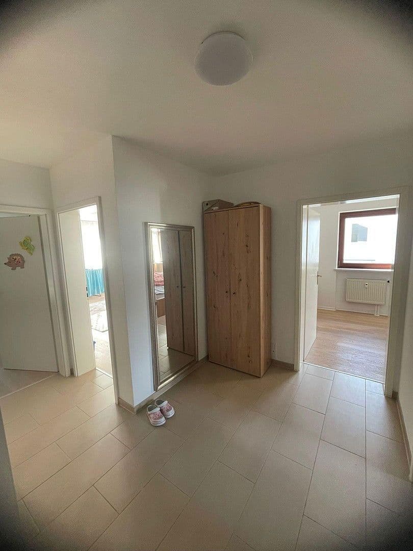 Pronájem bytu 3+1 75 m², Polkostr.38a, München, Bavorsko Pronájem bytu 3+1 75 m², Polkostr.38a, München, Bavorsko