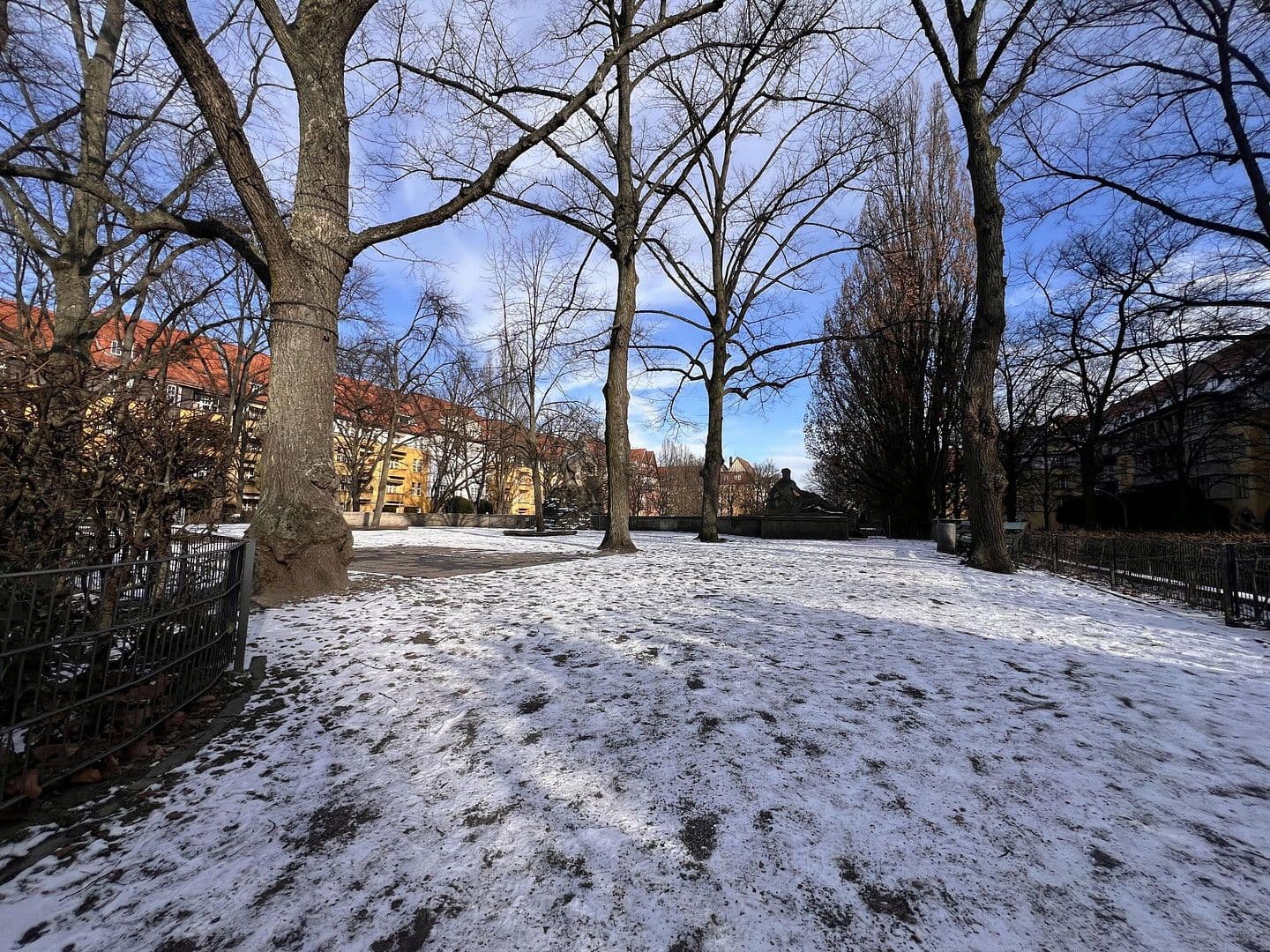 Prodej bytu 1+1 32 m², Eberbacher Str 3, Berlin, Berlín Prodej bytu 1+1 32 m², Eberbacher Str 3, Berlin, Berlín