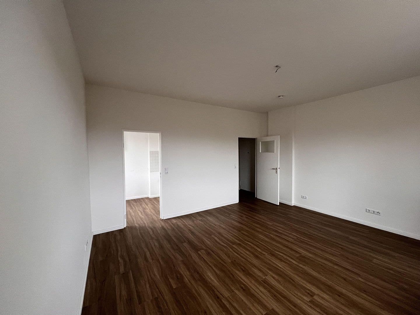 Prodej bytu 1+1 32 m², Eberbacher Str 3, Berlin, Berlín Prodej bytu 1+1 32 m², Eberbacher Str 3, Berlin, Berlín