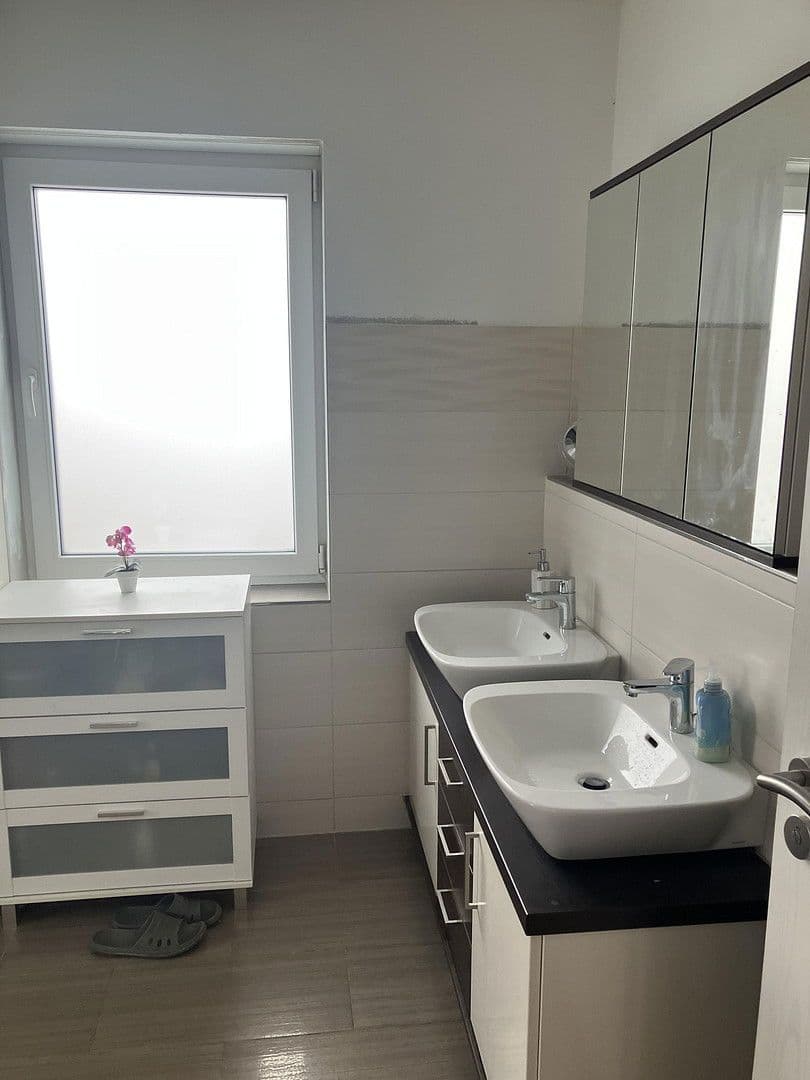 Prodej domu 140 m², pozemek 480 m², Augsburg, Bavorsko Prodej domu 140 m², pozemek 480 m², Augsburg, Bavorsko