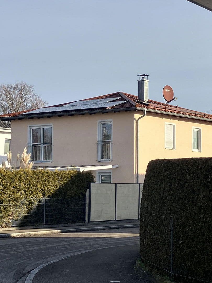 Prodej domu 140 m², pozemek 480 m², Augsburg, Bavorsko Prodej domu 140 m², pozemek 480 m², Augsburg, Bavorsko