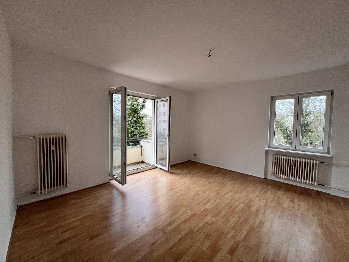 Prodej bytu 2+1 58 m², Eberbacher Str 3, Berlin, Berlín Prodej bytu 2+1 58 m², Eberbacher Str 3, Berlin, Berlín