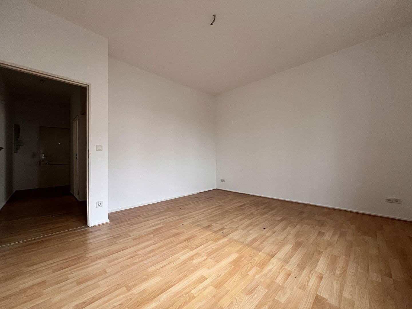 Prodej bytu 2+1 58 m², Eberbacher Str 3, Berlin, Berlín Prodej bytu 2+1 58 m², Eberbacher Str 3, Berlin, Berlín