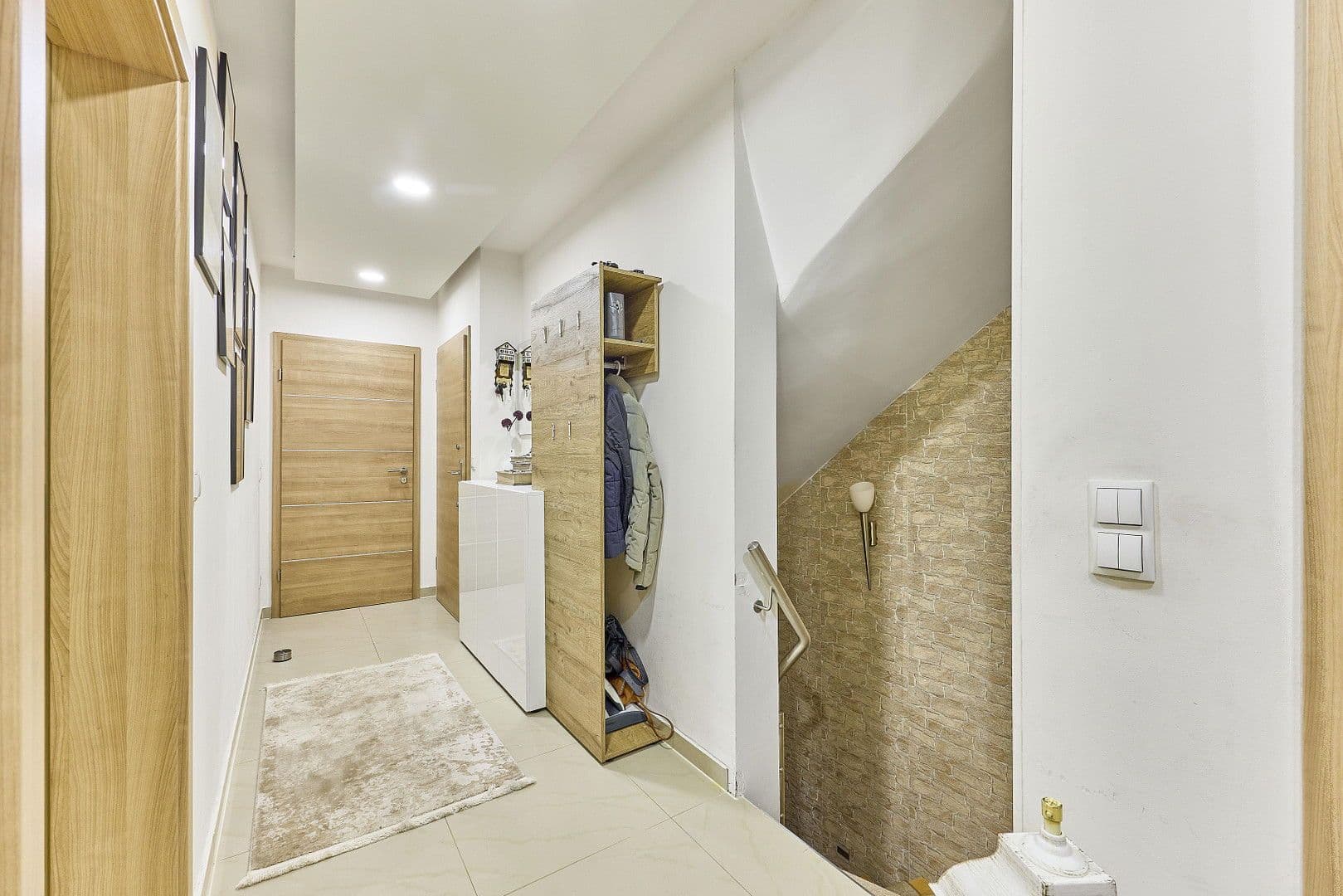 Prodej domu 180 m², pozemek 326 m², Christoph-Kröwerath-Str., 31, Ludwigshafen, Porýní-Falc Prodej domu 180 m², pozemek 326 m², Christoph-Kröwerath-Str., 31, Ludwigshafen, Porýní-Falc