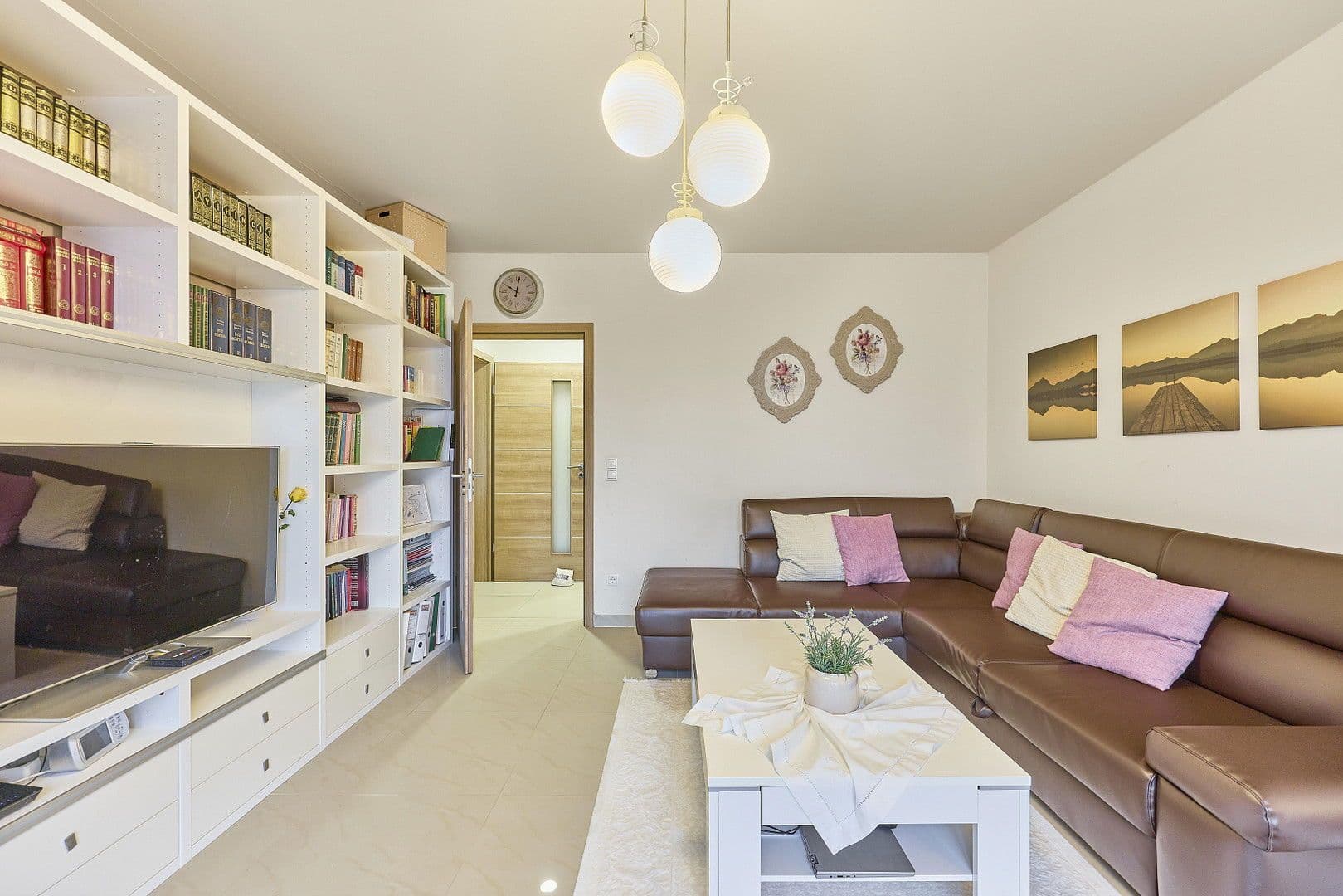 Prodej domu 180 m², pozemek 326 m², Christoph-Kröwerath-Str., 31, Ludwigshafen, Porýní-Falc Prodej domu 180 m², pozemek 326 m², Christoph-Kröwerath-Str., 31, Ludwigshafen, Porýní-Falc