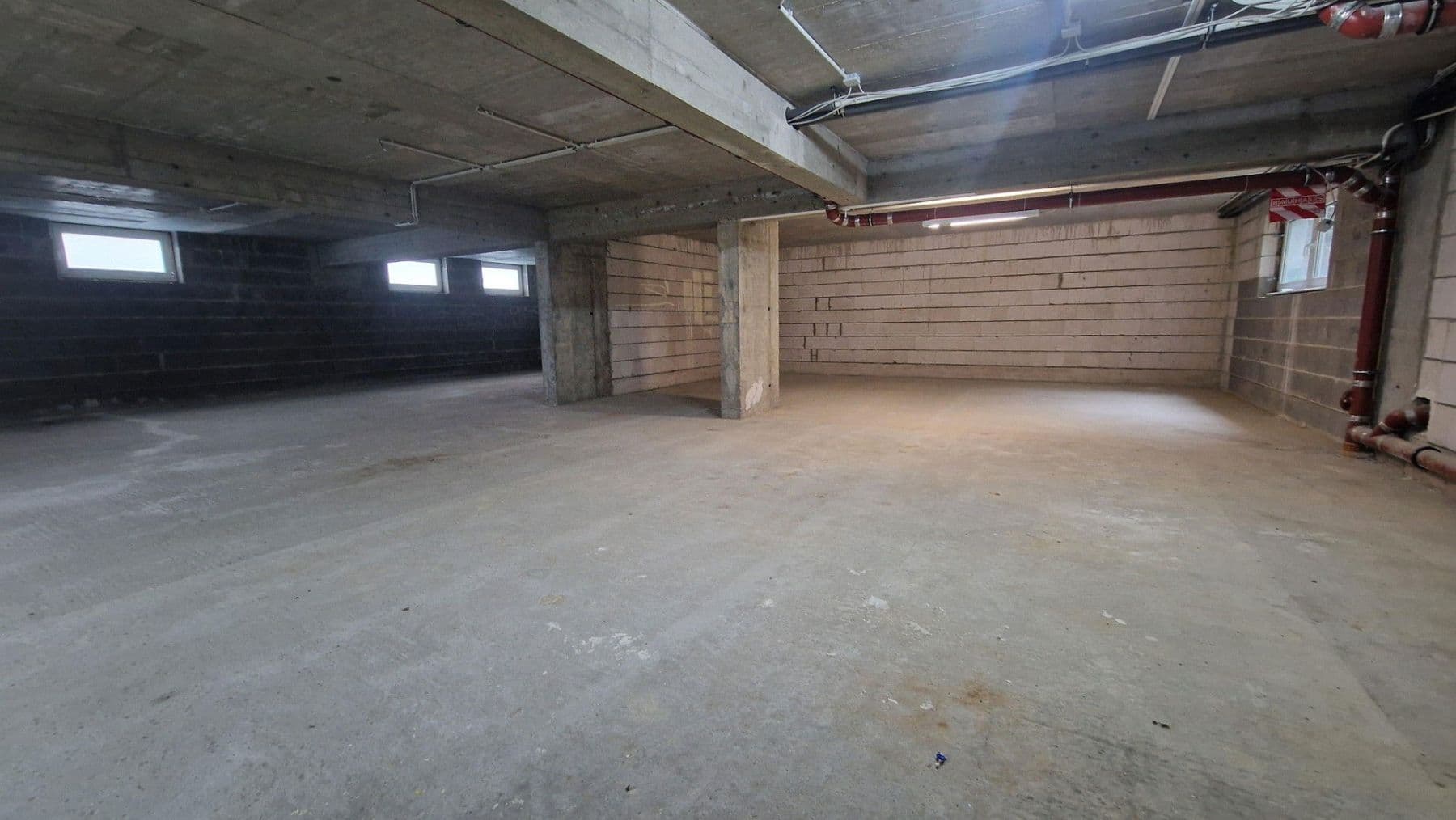 Prodej kanceláře 135 m², Cáchy, Severní Porýní-Vestfálsko Prodej kanceláře 135 m², Cáchy, Severní Porýní-Vestfálsko