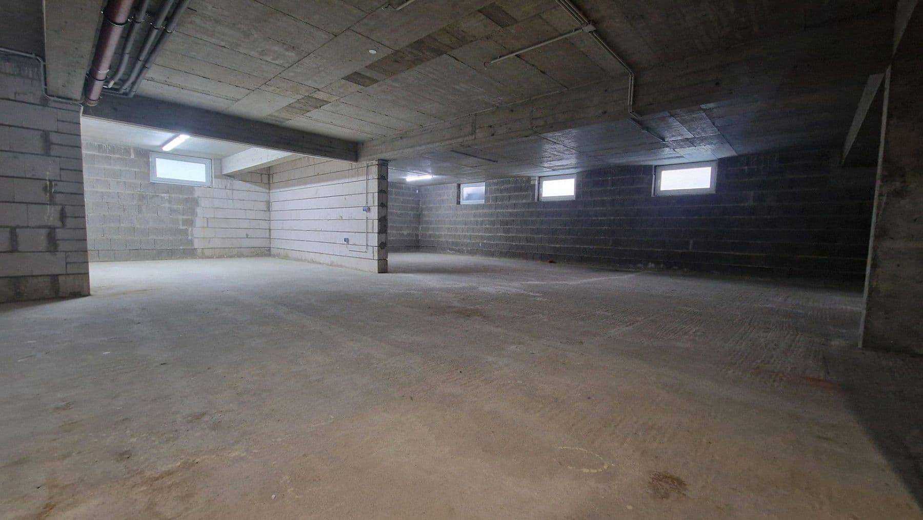 Prodej kanceláře 135 m², Cáchy, Severní Porýní-Vestfálsko Prodej kanceláře 135 m², Cáchy, Severní Porýní-Vestfálsko