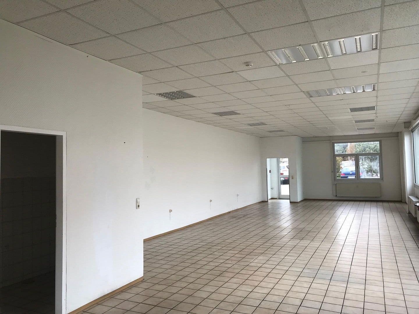 Pronájem nebytového prostoru 104 m², Strehla, Sasko Pronájem nebytového prostoru 104 m², Strehla, Sasko