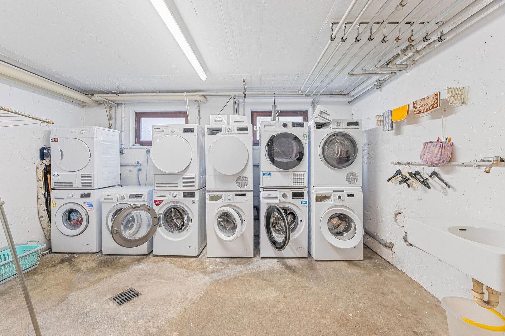 Prodej bytu 3+1 83 m², Brühlstr. 13, Beuren, Bádensko-Württembersko Prodej bytu 3+1 83 m², Brühlstr. 13, Beuren, Bádensko-Württembersko