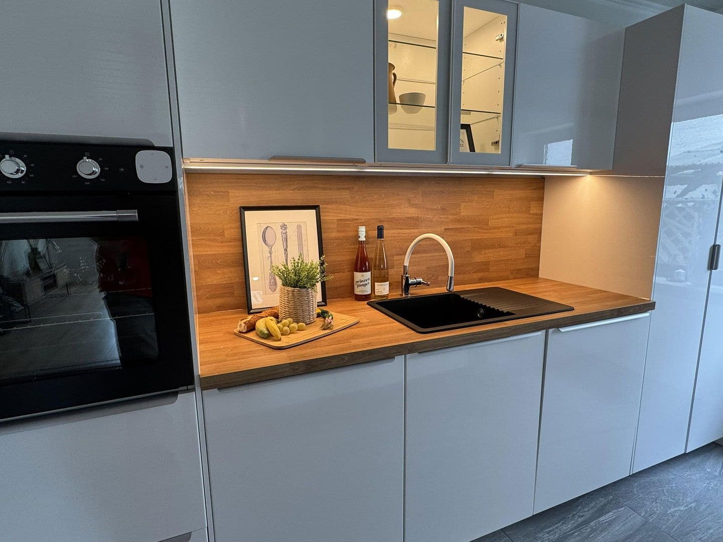 Pronájem domu 115 m², pozemek 600 m², Paderborn, Severní Porýní-Vestfálsko Pronájem domu 115 m², pozemek 600 m², Paderborn, Severní Porýní-Vestfálsko