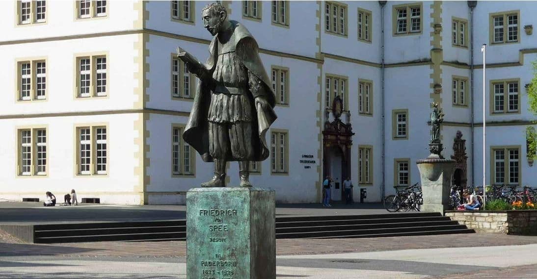 Pronájem domu 115 m², pozemek 600 m², Paderborn, Severní Porýní-Vestfálsko Pronájem domu 115 m², pozemek 600 m², Paderborn, Severní Porýní-Vestfálsko