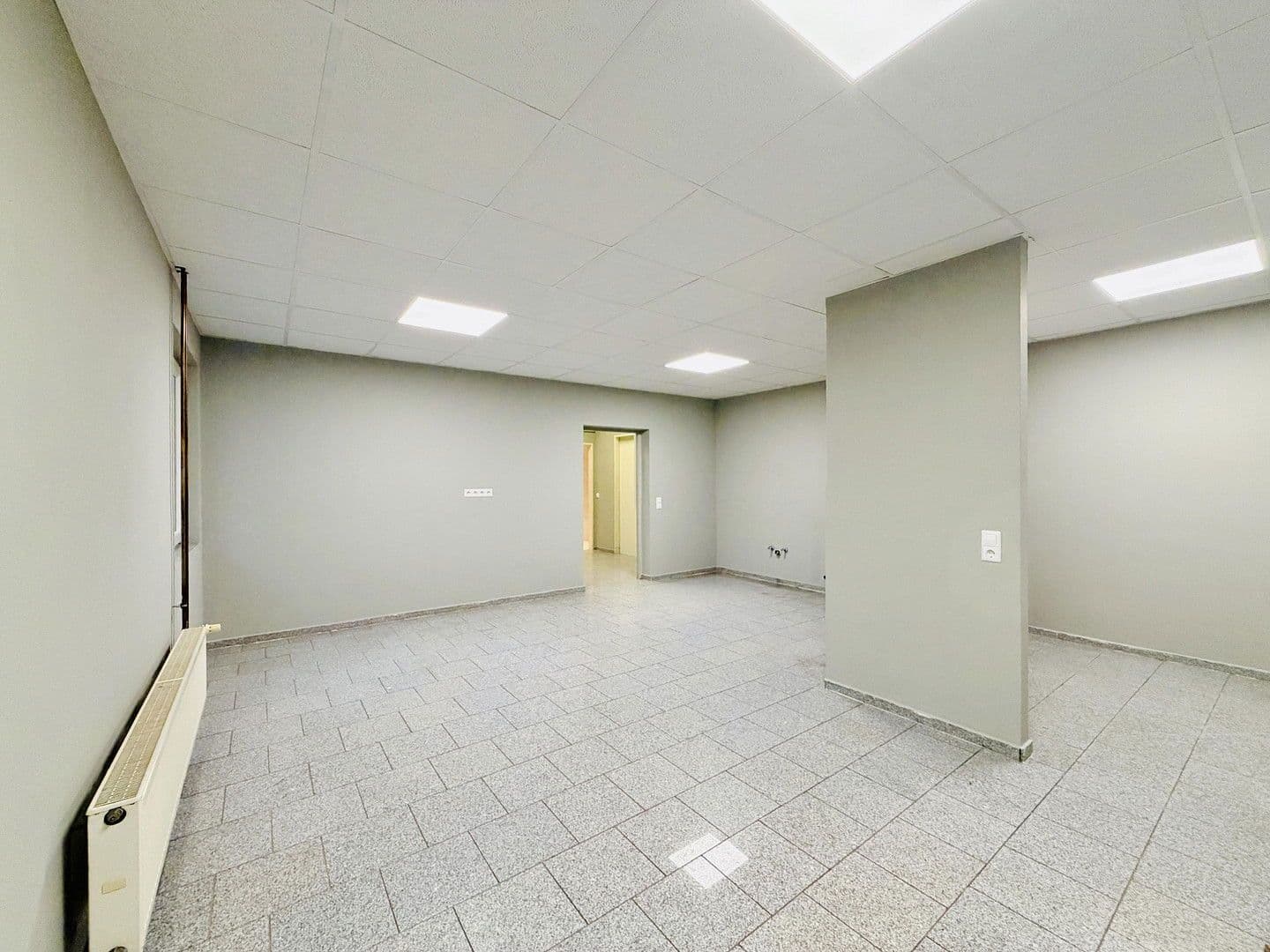 Pronájem nebytového prostoru 230 m², Draisstraße 1, Karlsbad, Bádensko-Württembersko Pronájem nebytového prostoru 230 m², Draisstraße 1, Karlsbad, Bádensko-Württembersko