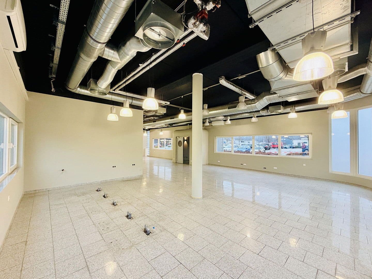 Pronájem nebytového prostoru 230 m², Draisstraße 1, Karlsbad, Bádensko-Württembersko Pronájem nebytového prostoru 230 m², Draisstraße 1, Karlsbad, Bádensko-Württembersko